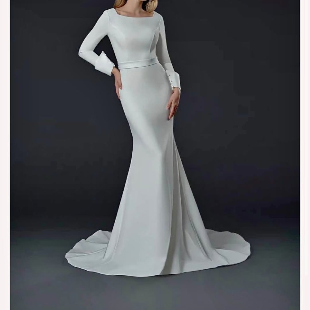 Stella & Dot Cream Long-Sleeve Mermaid Bridal Gown